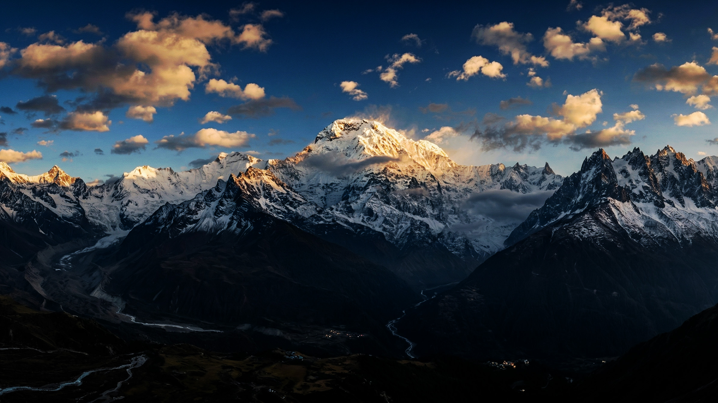 Annapurna mountain ridge